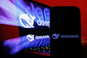 Microsoft draudžia darbuotojams naudotis Kinijos AI platforma DeepSeek: saugumo iššūkiai ir rinka