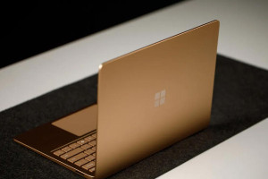 Paviešintos naujų „Microsoft Surface“ nešiojamųjų kompiuterių specifikacijos: ką žada 12 colių Surface Pro?
