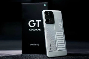 „Realme“ pristatė inovatyvų konceptinį išmanųjį telefoną su 10 000 mAh baterija ir ypač plonu korpusu